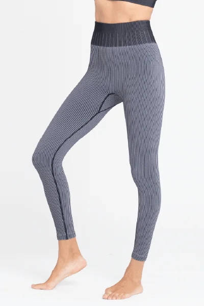 Ribbed Seamless Legging, Black (Whisper)